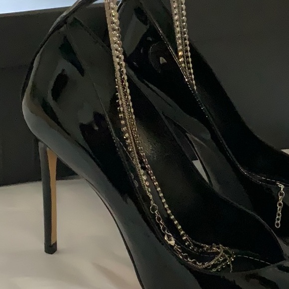 Patent leather heels with crystal anklet straps - Picture 2 of 3